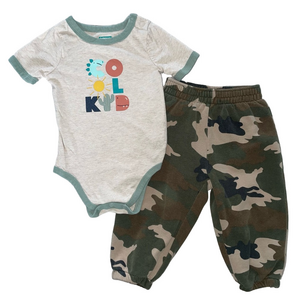 ⭐️18 Months Baby Boys 2-Piece Outfit Set⭐️
